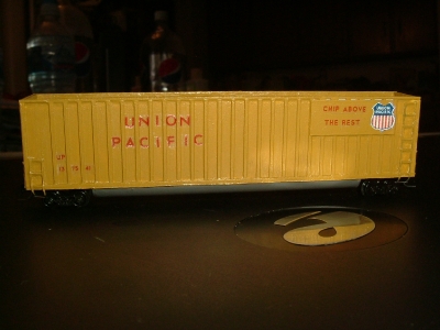 Union Pacific 70\' Woodchip car